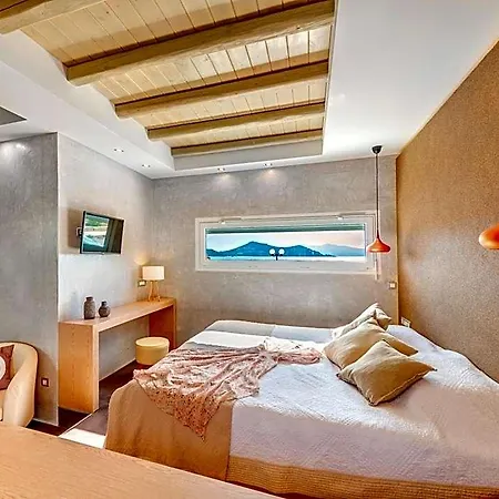 Nissaki Hotel