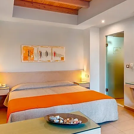 Hotel Nissaki Naxos City