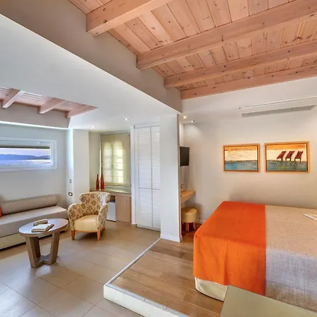 Otel Nissaki Naxos City